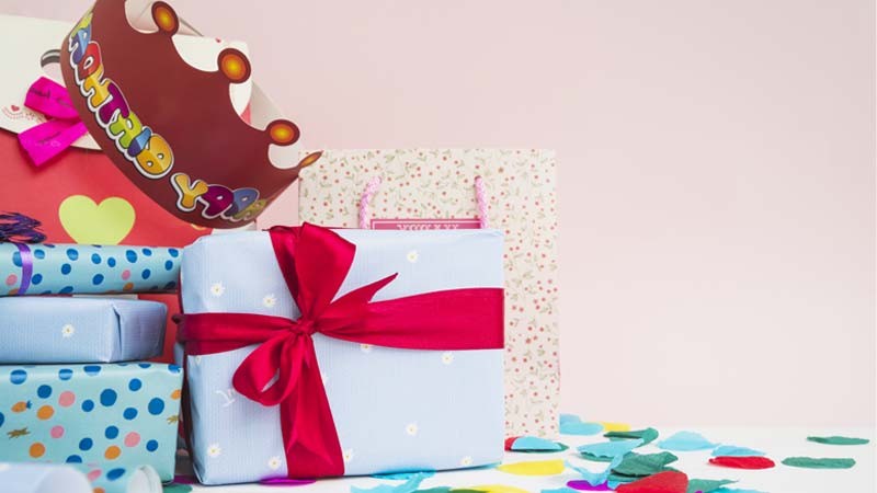 چی بخرم کادو تولد ؟
