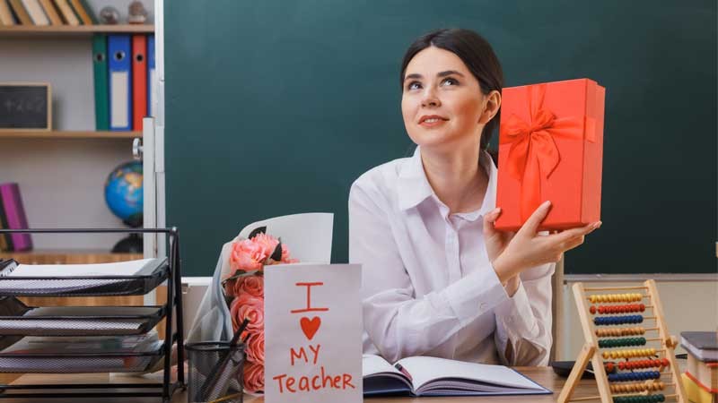 بهترین پیشنهاد کادو برای روز معلم