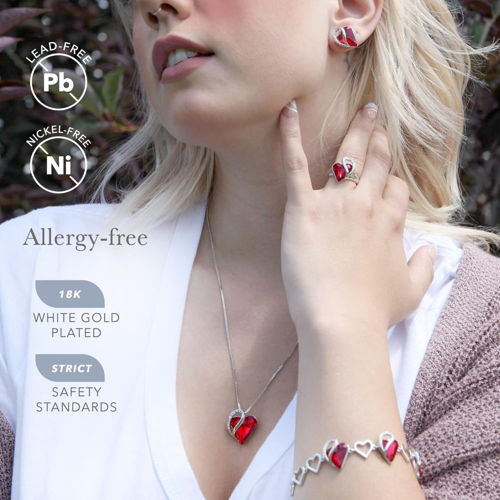 دستبند قلب با کریستال های سواروسکی و سنگ آمتیس Leafael